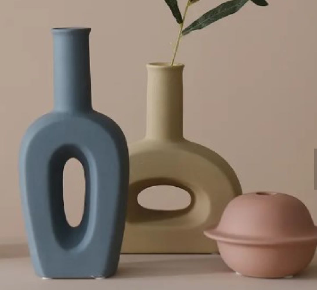 Modern Nordic Porcelain Flower Vase Unique Design