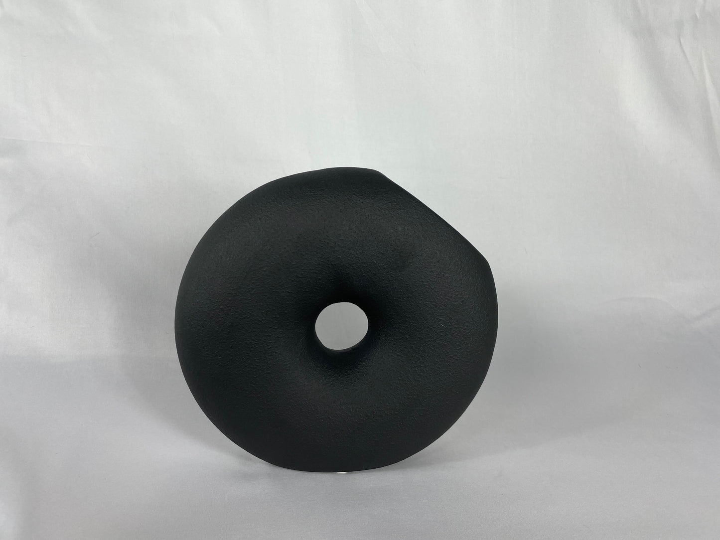 Round Doughnut Vase Simple Modern Design